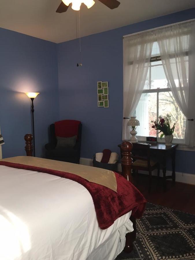 Winridge Manor Bed And Breakfast Madison Heights Esterno foto